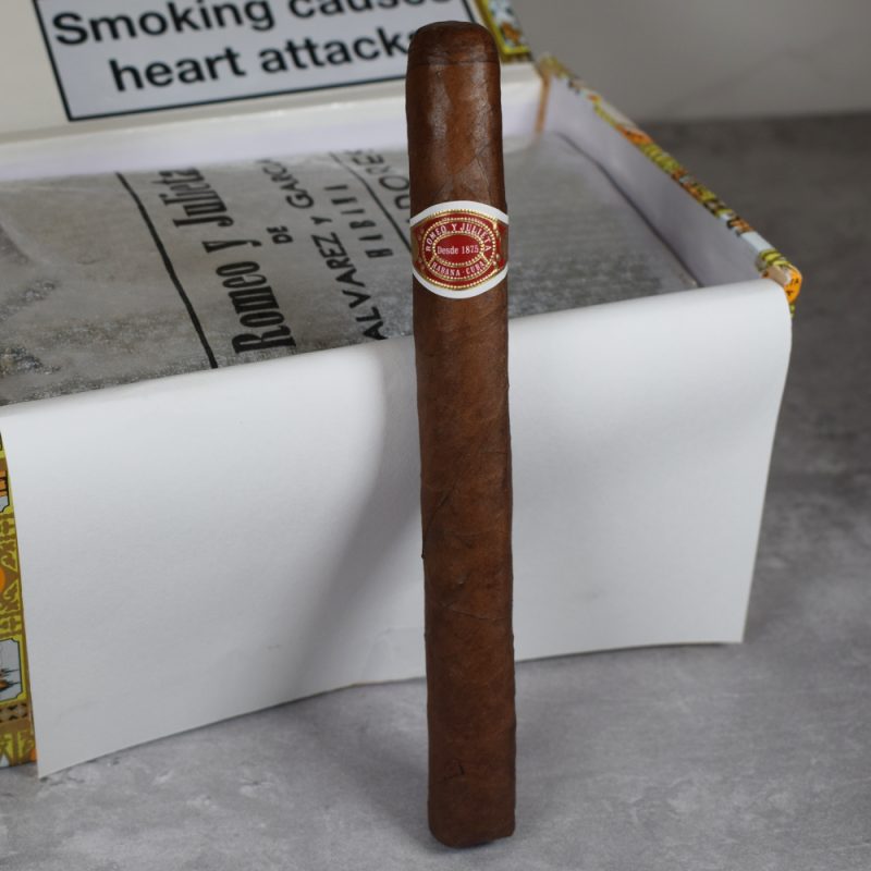 Romeo y Julieta Cazadores Cigar - Cabinet of 25 - Image 4